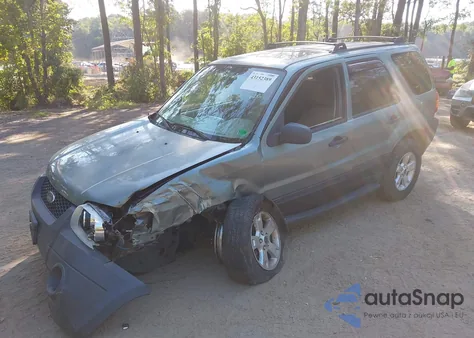2005 Ford Escape Xlt z USA, uszkodzony, nr VIN 1FMYU03115KD87970
